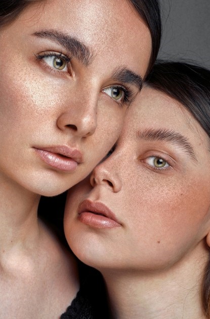 Eyebrow hair transplant London procedure showing precise graft placement for natural eyebrow shape